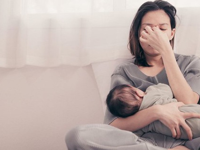 Vì sao phụ nữ sau sinh dễ tắt lửa yêu