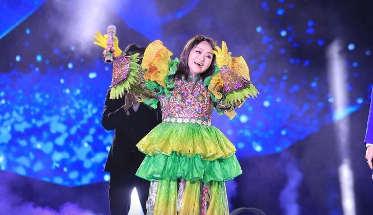 Cú Tây Bắc - Hương Lan được nhiều khán giả yêu quý qua The Masked Singer 2023.