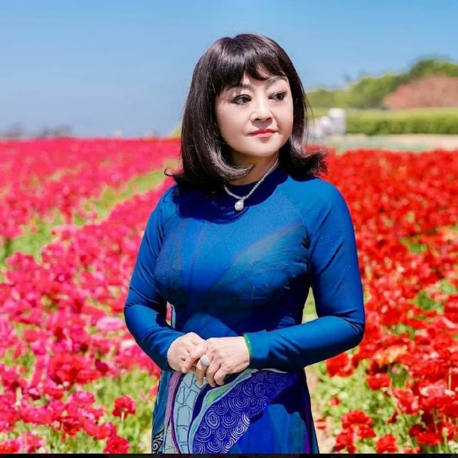 Hương Lan đã có những ngày vất vả ở xứ người dù sở hữu giọng hát đẹp và tài năng thiên phú.