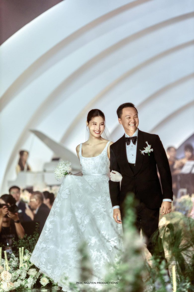 10 mẫu váy cưới đẹp 2020 “diện xinh” trong ngày cưới | Quyên Nguyễn