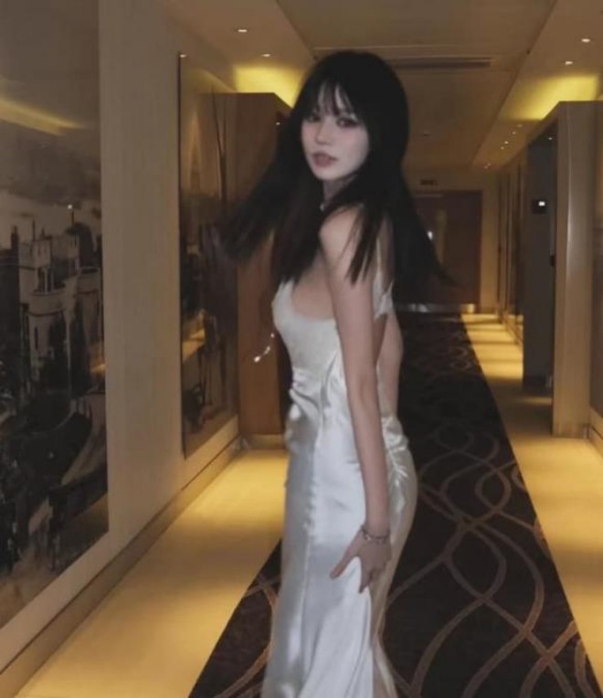 18 tuổi, cô gái trẻ giờ đã khác xưa.