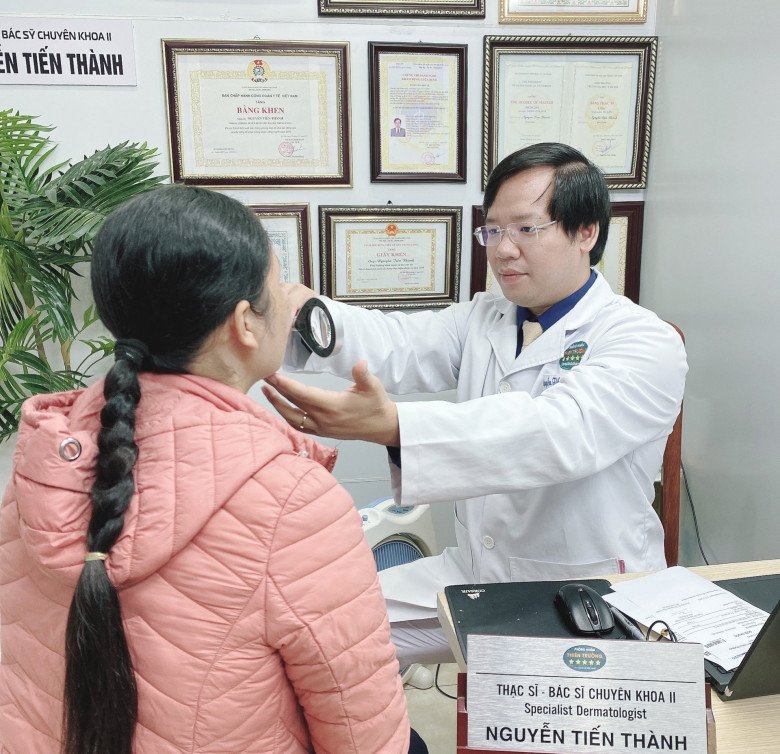 Bác sĩ Nguyễn Tiến Thành cho biết, với những tổn thương nặng, nữ bệnh nhân cần 7-9 tháng để điều trị. 