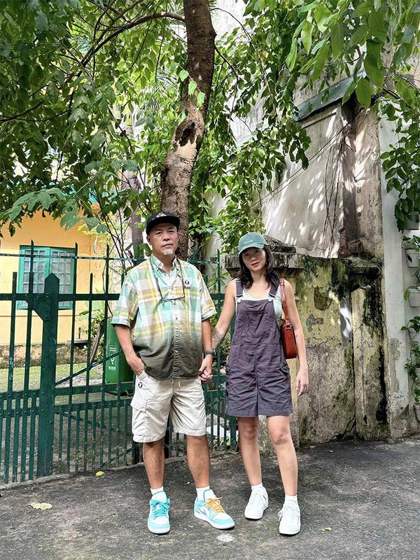 Hiện tại Quỳnh Vũ đang đồng hành cùng Huy Tuấn trong công việc. Cô là người hỗ trợ chồng trong việc sản xuất, truyền thông cho nhiều dự án âm nhạc của anh.