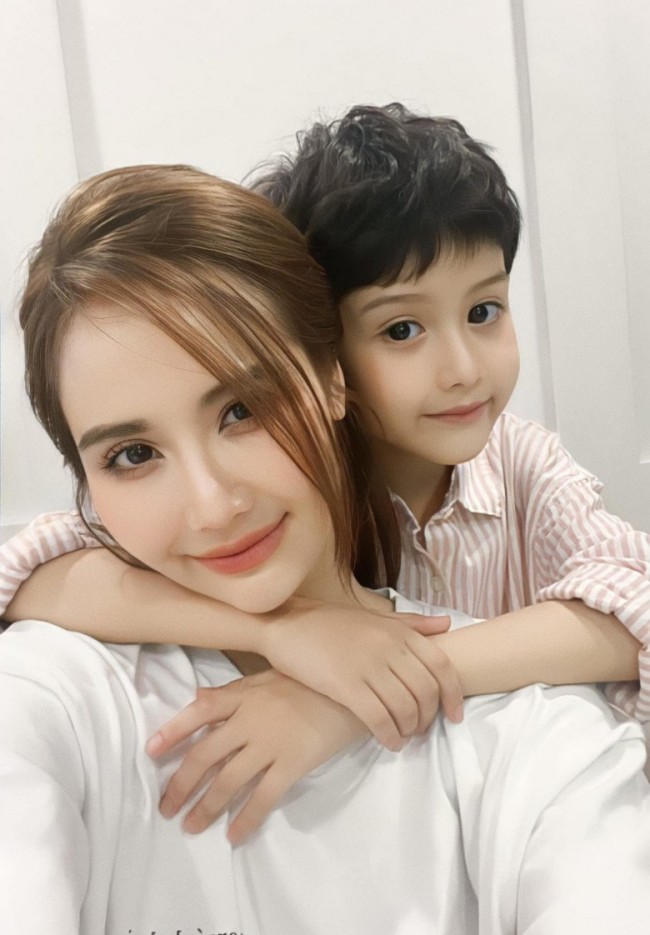 Nữ chính VTV bị phản ứng vì nhếch mép: Làm CEO, tự mua nhà sang sau ly hôn, quý tử rất khôi ngô - 17