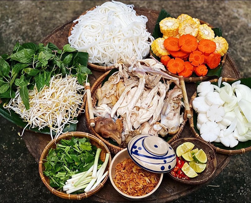 - Bánh canh Gà.
