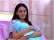 Bà bầu - Phát hiện cháu nội không phải cháu ruột, con dâu hoang mang nhưng mẹ chồng liền tặng luôn căn biệt thự