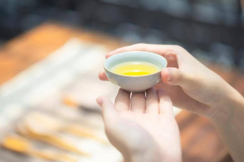 Uống trà lâu ngày tốt hay hại thận? Nếu mắc phải những sai lầm này sớm muộn thận cũng hỏng - 4