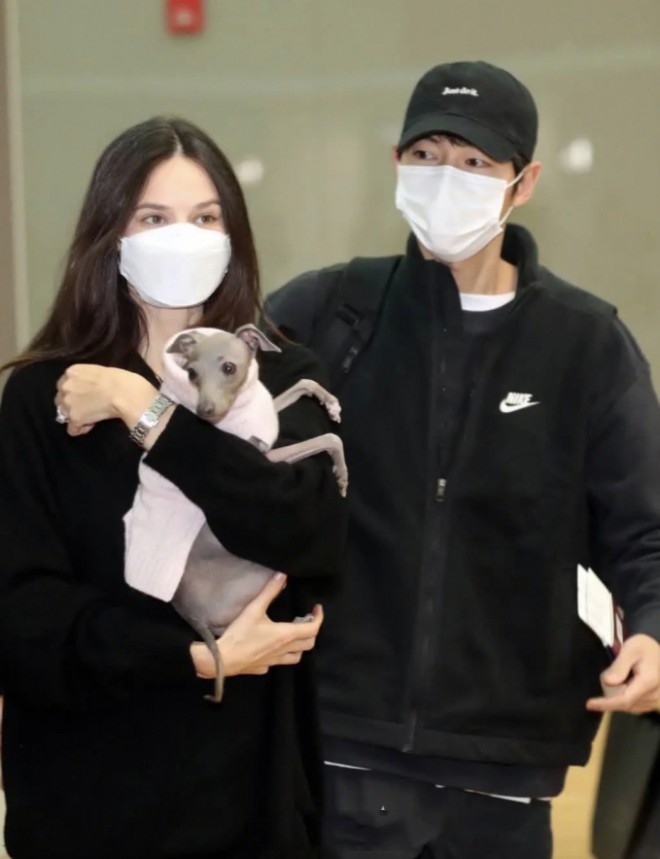 Song Joong Ki có phát ngôn gây sốc sau khi kết hôn và có con. 