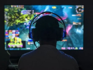 Chàng trai Lâm Đồng làm streamer game kiếm 15 triệu đồng/tháng: Không thể thích thì làm, không thích thì nghỉ