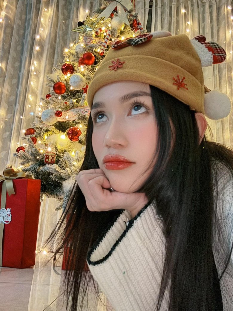 Sĩ Thanh quá trẻ trung so với tuổi thật của mình.