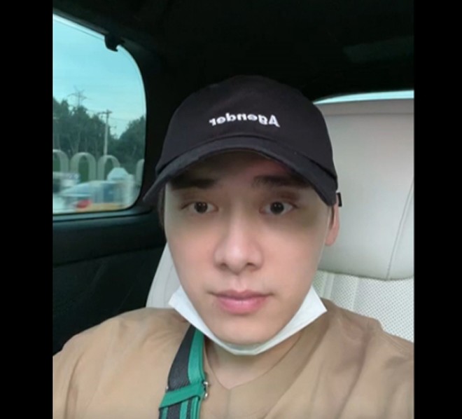 Lý Dịch Phong mất trắng vì scandal mua dâm nhưng vẫn chia sẻ rằng bản thân khá ổn. 