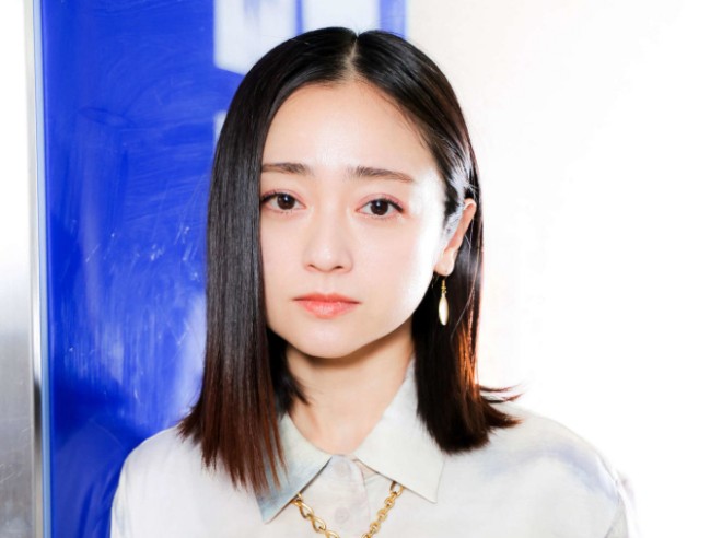 Yumi xác nhận ly hôn chồng 2 và giải thích cả hai đã thay đổi nên quyết định giải thoát bản thân.