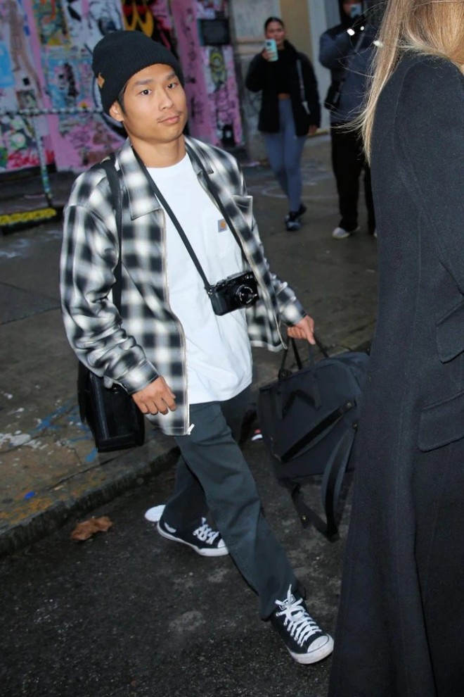 Pax Thiên vừa là tâm điểm chú ý khi lộ video mắng cha nuôi.