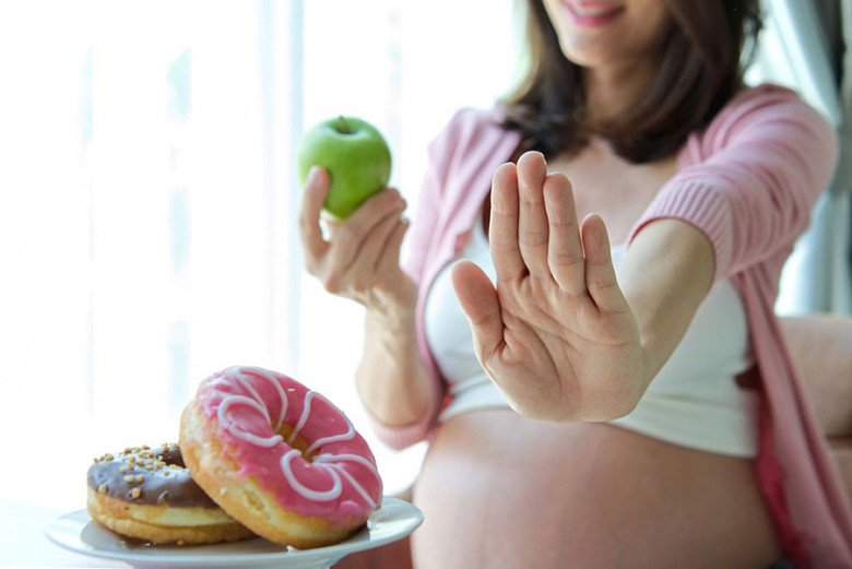 Trong quá trình mang thai, nhiều mẹ bầu thường mắc phải tình trạng kén ăn, thích thì ăn nhiều, không muốn ăn thì không ăn. (Ảnh minh họa)
