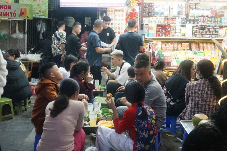 Dịch vụ hốt bạc trong đêm cuối năm ở Hà Nội: Kiếm một ngày bằng cả tháng, kỳ vọng năm 2024 khởi sắc - 5