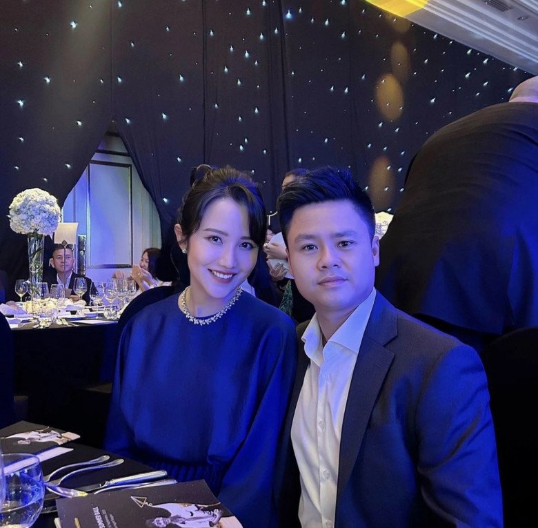 Vợ chồng Phan Thành hạnh phúc vì đủ nếp đủ tẻ.