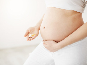 Thai phụ sốc phản vệ do tự dùng thuốc chữa đau họng