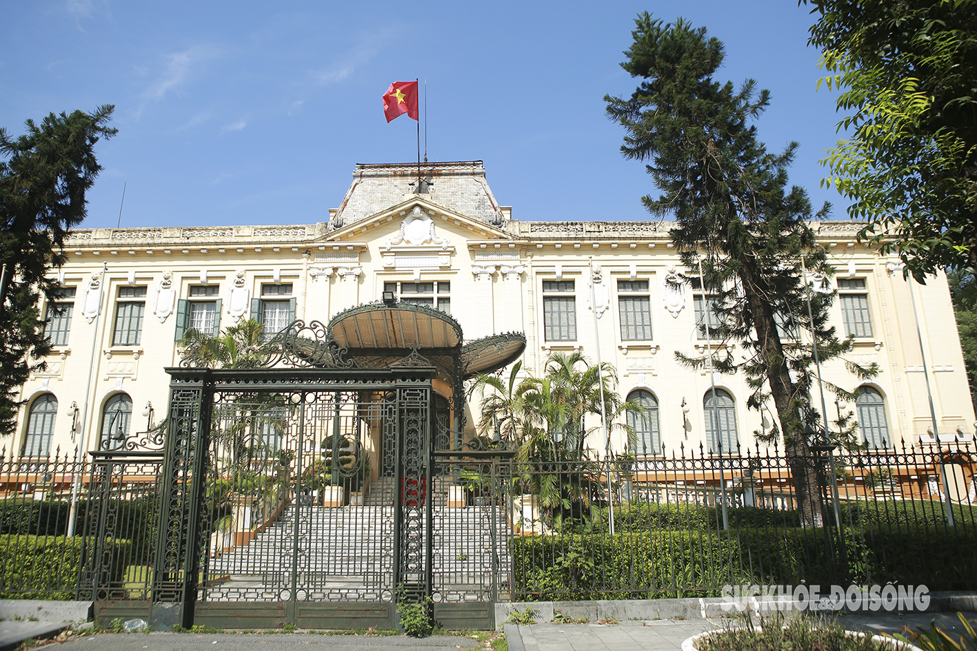 Trải qua hai cuộc kháng chiến chống Pháp và chống Mỹ cứu nước của dân tộc, hiện nay tòa nhà là Nhà khách Chính phủ tọa lạc ở số 12 phố Ngô Quyền, quận Hoàn Kiếm, Hà Nội.