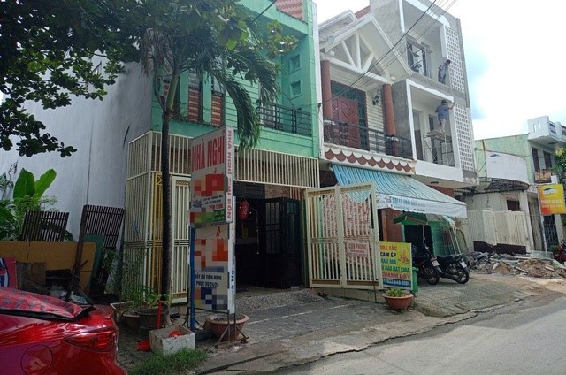 Sau khi gây án, Minh đã điện cho cha mình báo nhà nghỉ nơi ra tay sát hại nạn nhân - Ảnh NLĐO