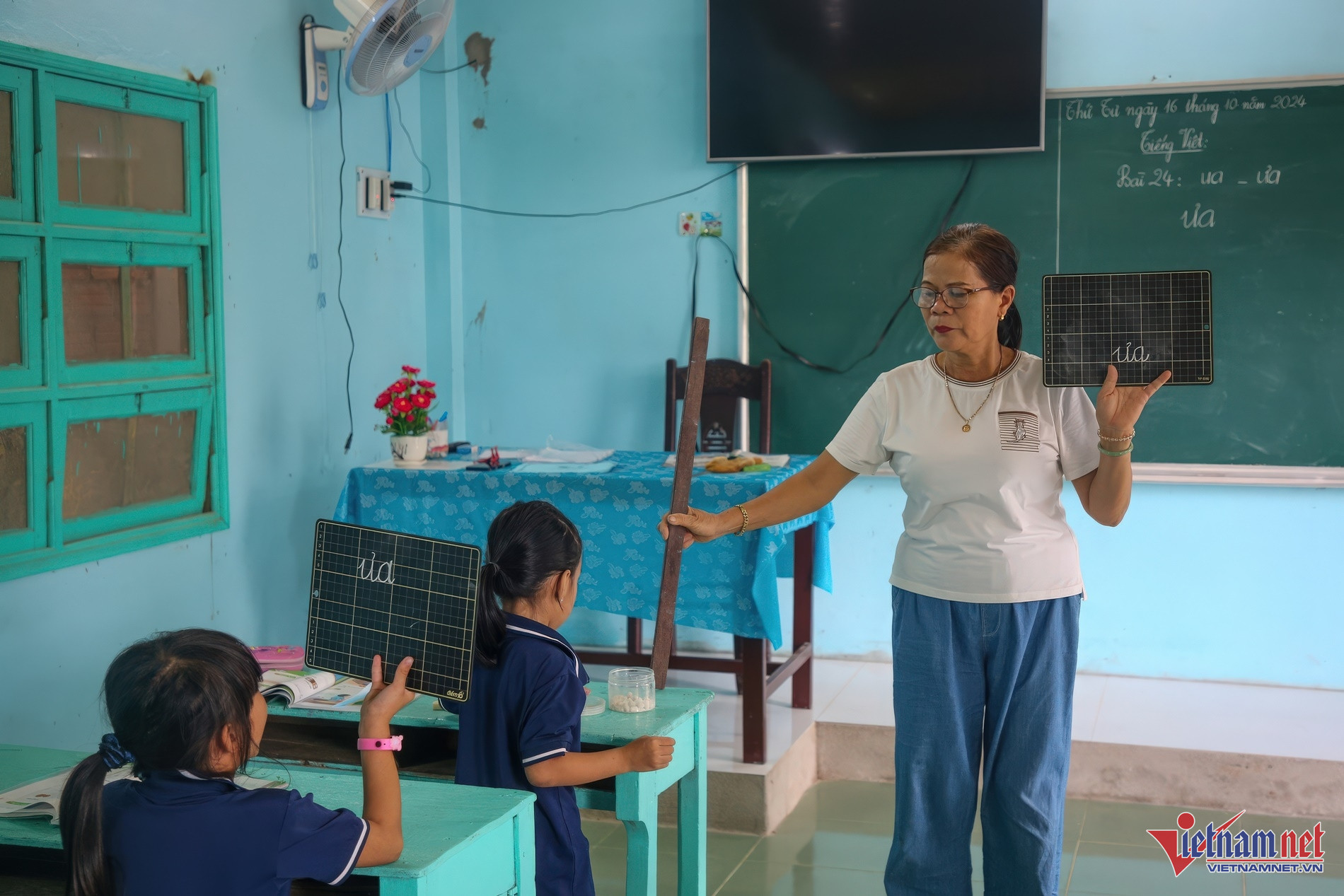 Các cháu nhỏ rất hào hứng vào tiết học của cô Yến.