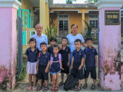Tin tức - Thầy giáo về hưu làm điều đặc biệt cho trò nghèo ở ngôi trường bỏ hoang 10 năm