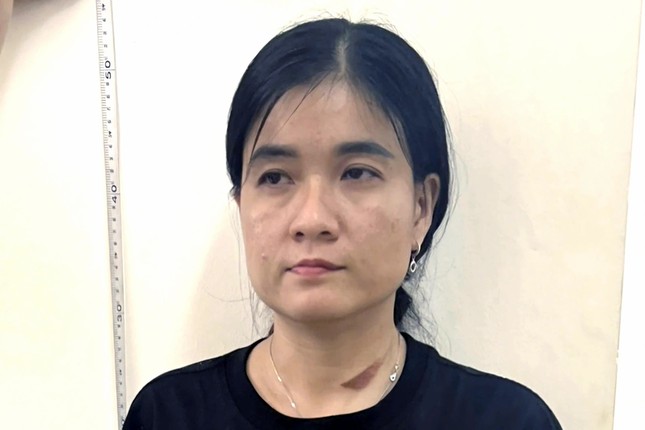 Nghi can Trần Nguyễn Thu Trang tại cơ quan điều tra. Ảnh: CA