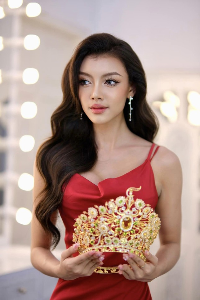 Sốc với hình ảnh được cho là đại diện Myanmar sau khi thành Á hậu Miss Grand 2024 - 4