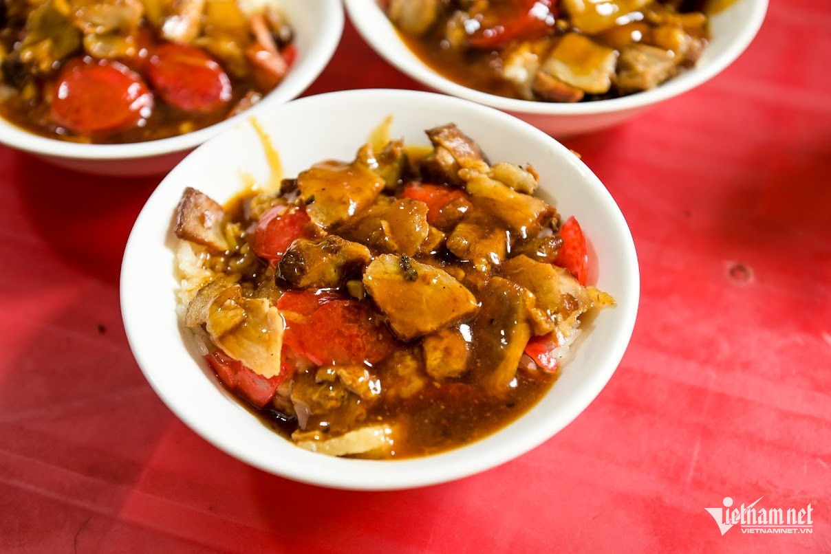 Quán xôi xíu 60 năm đông khách ở Nam Định, ông chủ tiết lộ bí quyết gia truyền - 5