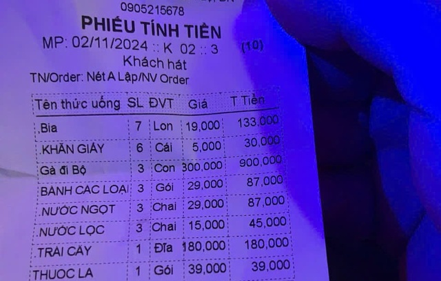 Công an đang làm rõ phiếu tính tiền có 3 con “gà đi bộ” giá tổng cộng 900.000 đồng