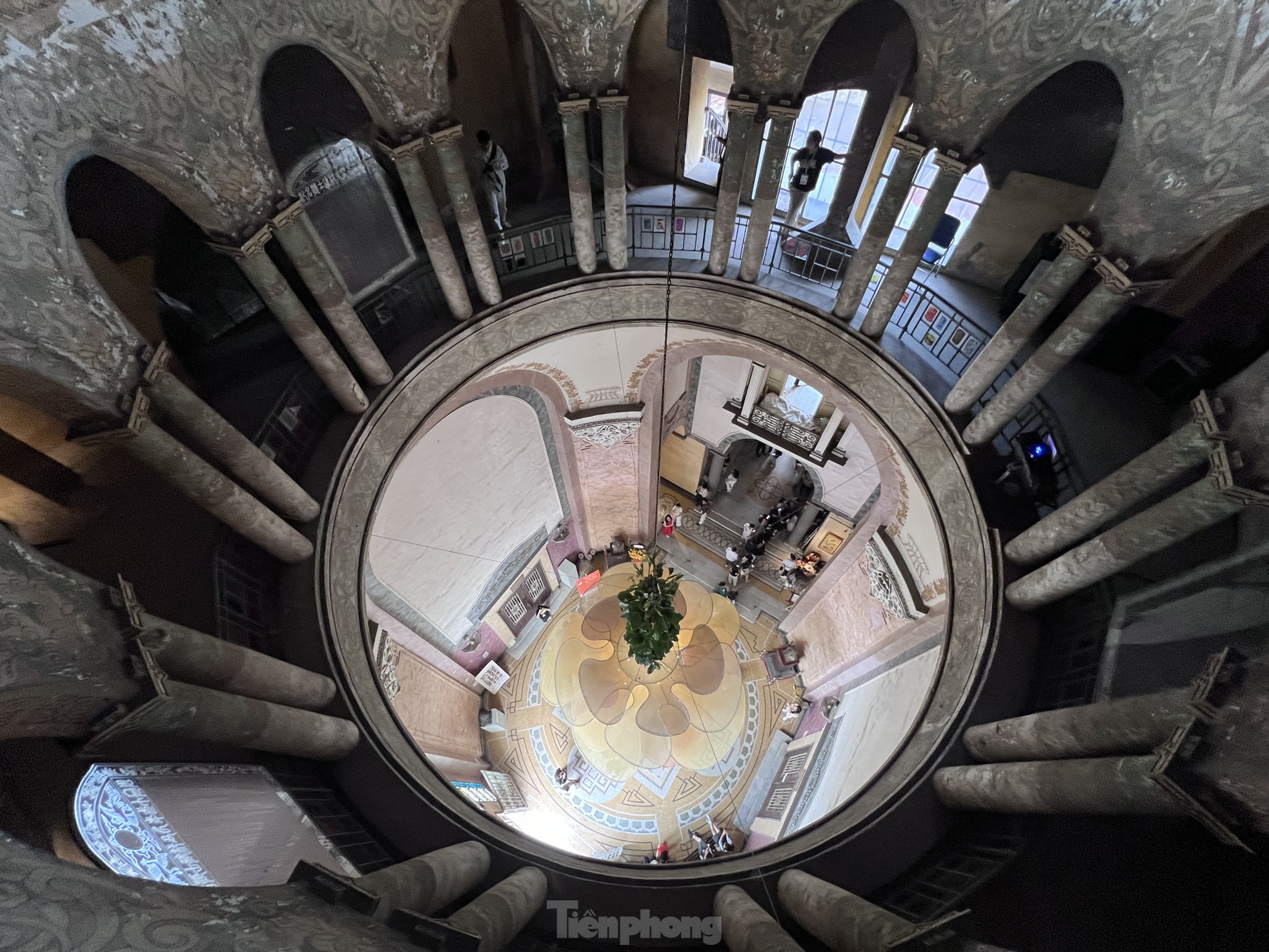Chiêm ngưỡng hình ảnh tại thánh đường tri thức của Hà Nội - 3