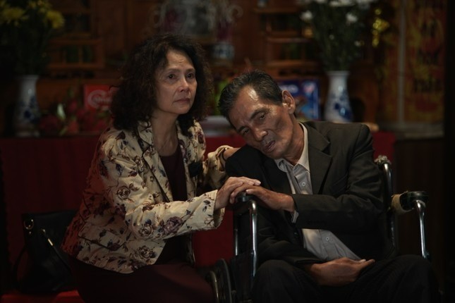 Đạo diễn phim đoạt giải quốc tế: amp;#34;Tôi không liên lạc được nghệ sĩ Thương Tínamp;#34; - 2