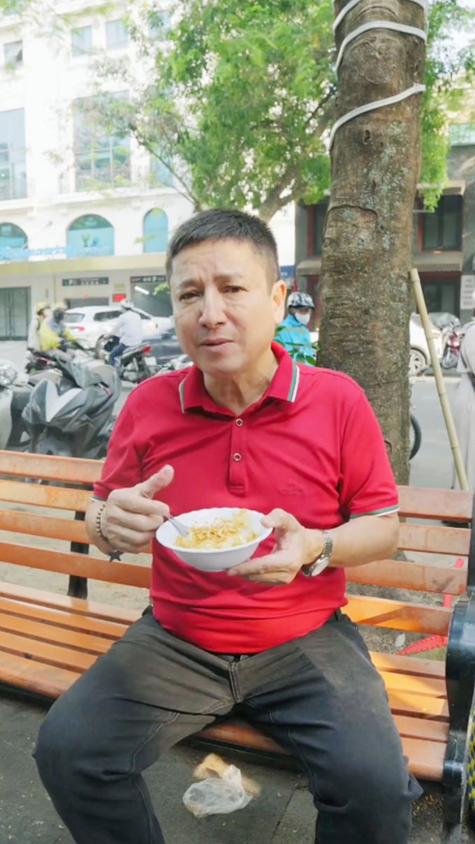 Chí trung giới thiệu quán xôi rẻ thái đỗ nhanh như máy - 1