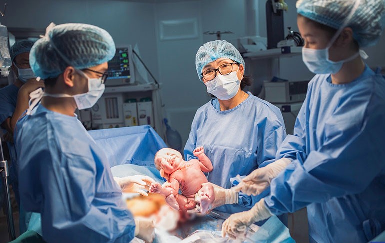 Mục tiêu điều trị là giúp cho người mẹ có một thai kỳ khỏe mạnh, an toàn cho cả mẹ và bé.