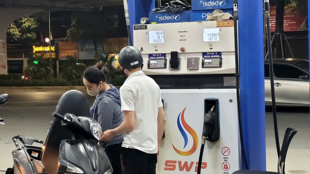 Giá xăng dầu được điều chỉnh giảm