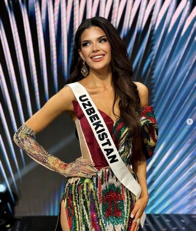 Nhiều đối thủ của Hoa hậu Kỳ Duyên đua nhau amp;#34;bóc phốtamp;#34; Miss Universe 2024 - 1