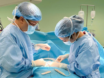 Hoại tử ruột từ trong bụng mẹ