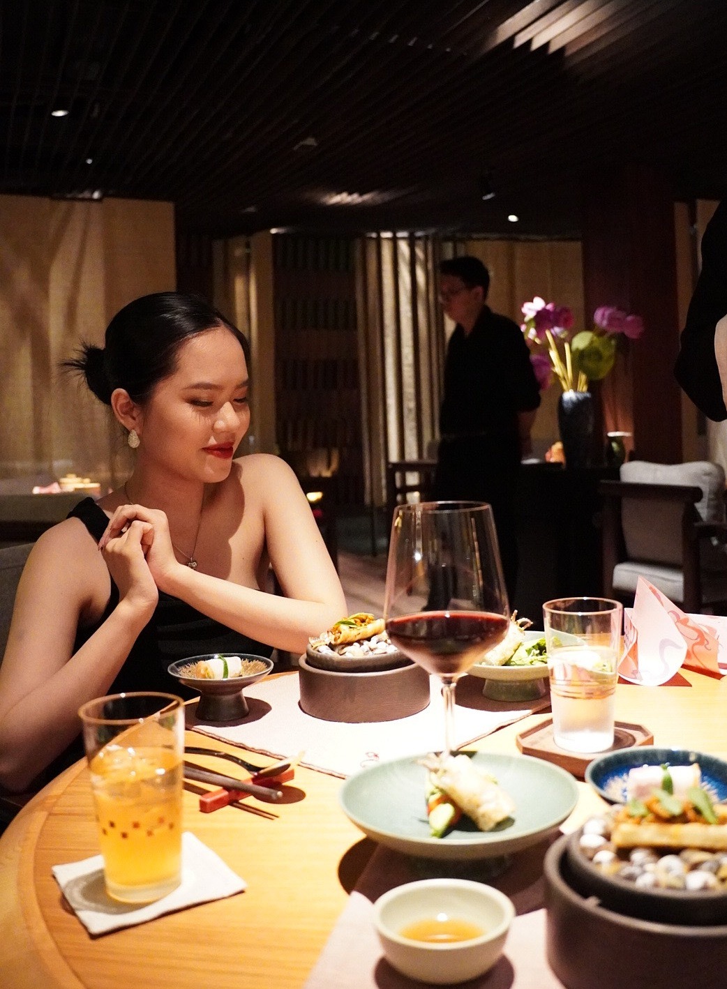 Cỗ làng 2,5 triệu đồng trong nhà hàng Michelin TP HCM - 8