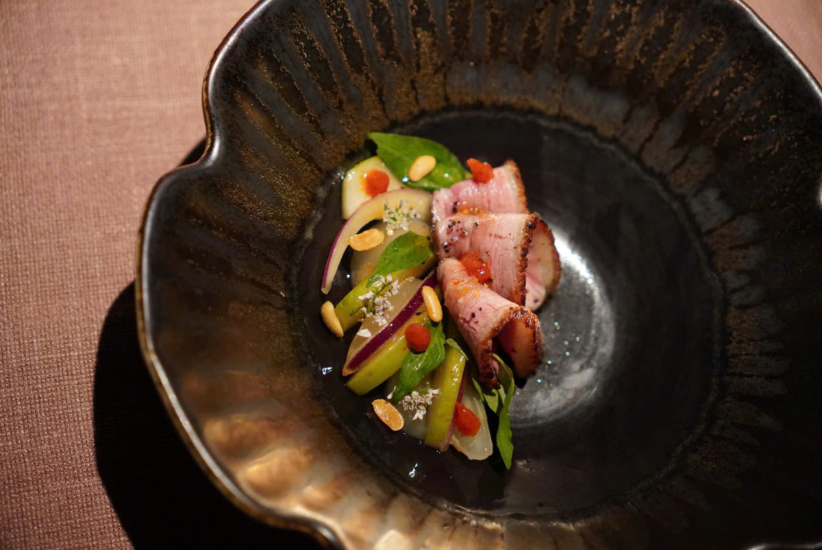 Cỗ làng 2,5 triệu đồng trong nhà hàng Michelin TP HCM - 5