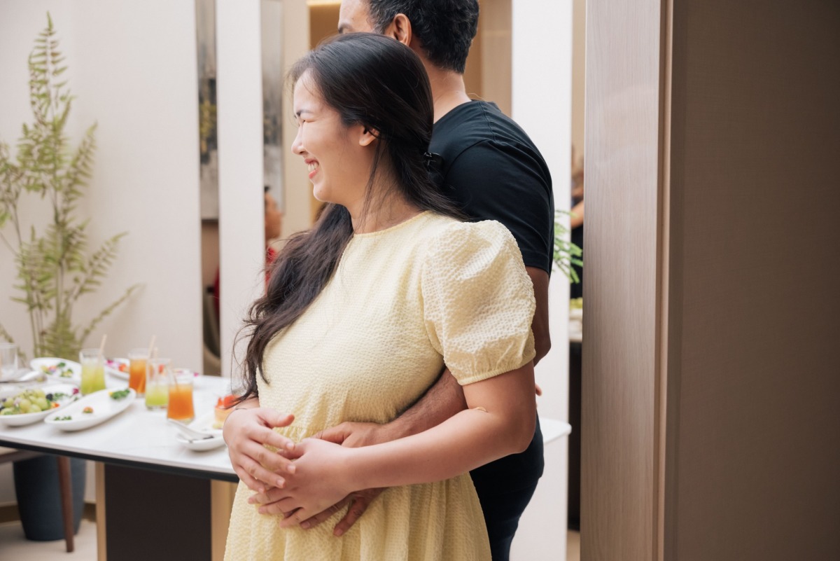 Võ Hạ Trâm amp;#34;bụng phẳng lìamp;#34; sau hai tháng sinh con - 5