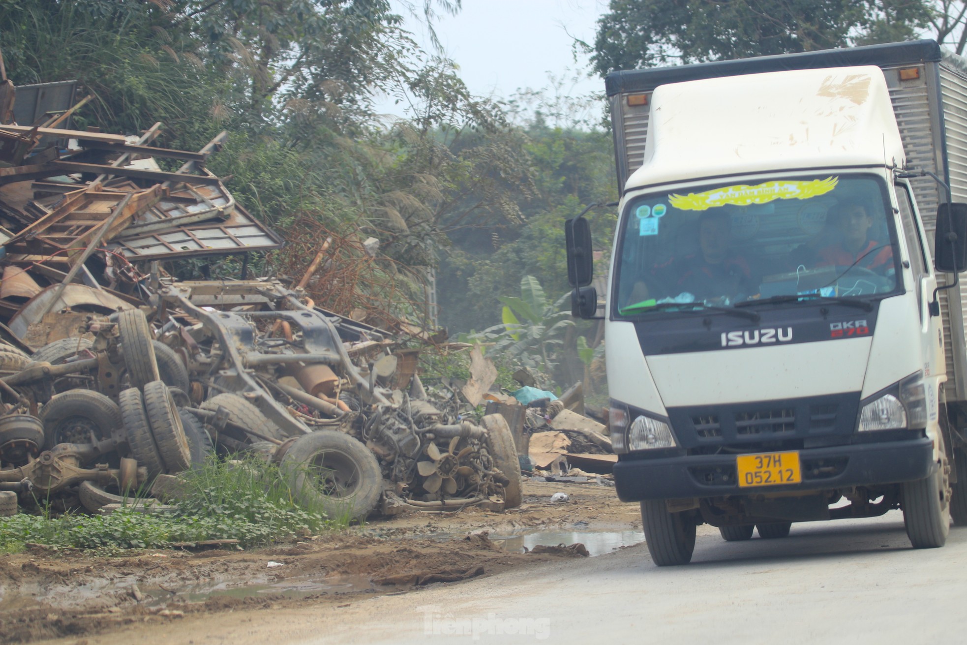 Bụi mù mịt trên công trường nghìn tỷ ở Nghệ An - 23