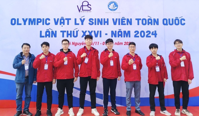 Đội tuyển Đại học Bách khoa Hà Nội tại Olympic Vật lý sinh viên 2024. Ảnh: Nhân vật cung cấp