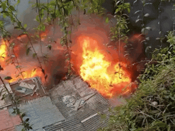 Cháy dãy nhà trọ ở Hà Nội