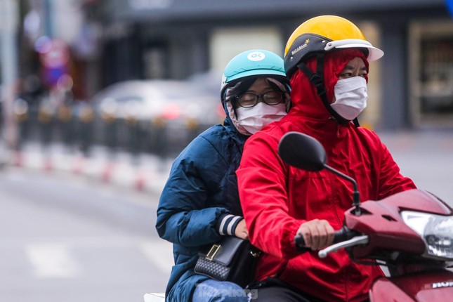 Không khí lạnh tăng cường từ chiều và đêm nay (11/12) ở miền Bắc.