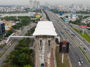 Ga trên cao lớn nhất Metro Số 1 trước ngày đón khách