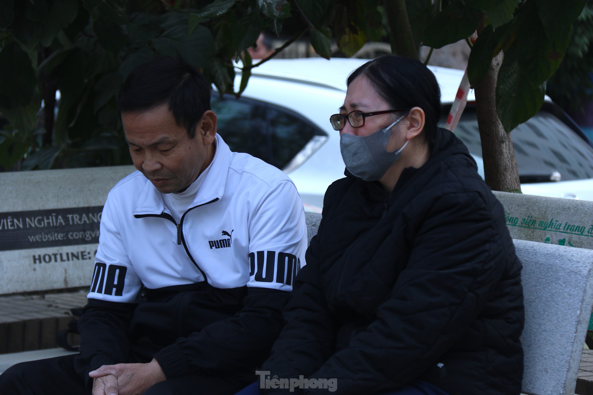 Do nhiều thi thể đã bị cháy biến dạng nên người thân phải chờ kết quả xác định mẫu ADN.