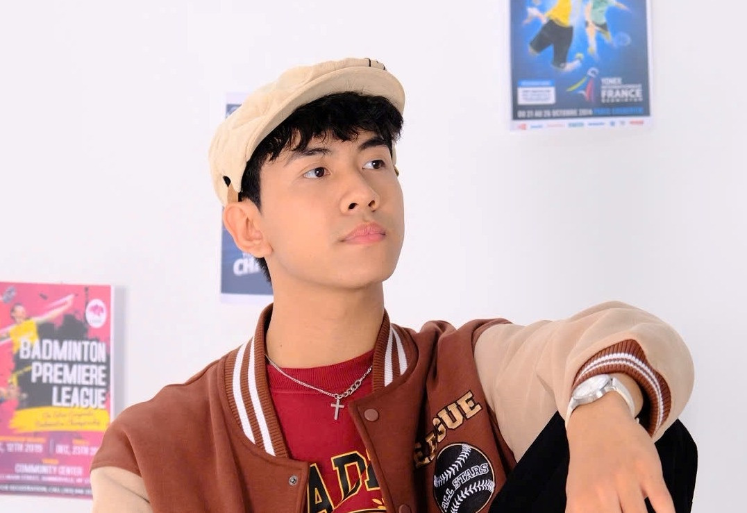 Trần Nam Khánh là học sinh lớp 12 chuyên Anh, Trường THPT Chuyên Ngoại ngữ. (Ảnh: NVCC)