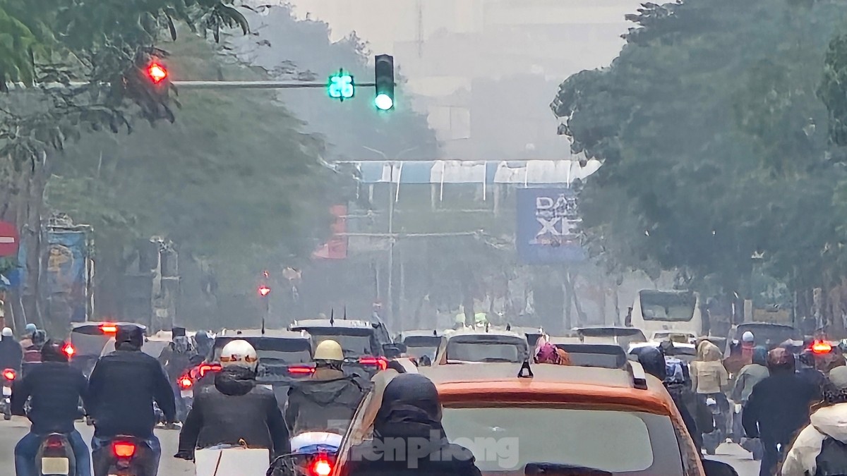 Sương mù sẽ tiếp tục trong vài ngày tới, nhiệt độ thấp nhất khoảng 15 độ, độ ẩm cao trên 80%.