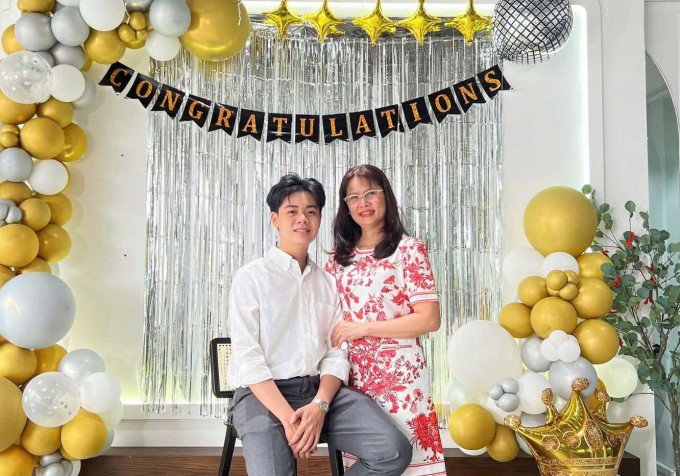 Khôi cùng mẹ. Ảnh: Nhân vật cung cấp