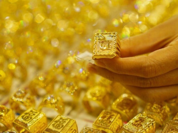 Tin tức 24h: Giá vàng hôm nay ngày 13/12 quay đầu giảm cực mạnh