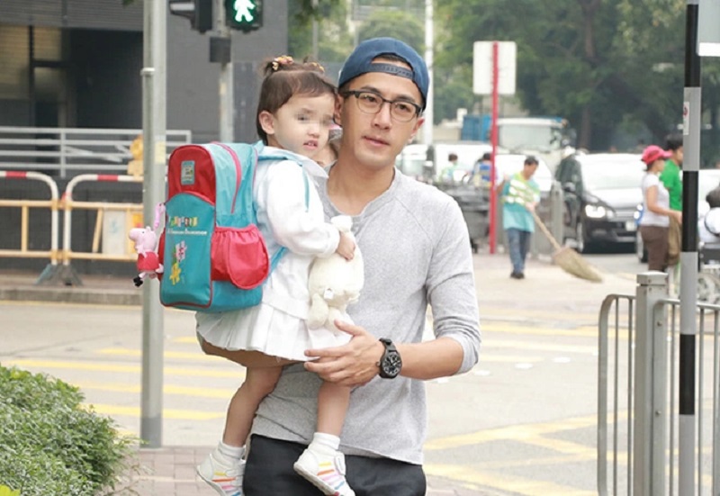 Tiểu Gạo Nếp được học trường quốc tế với học phí đắt đỏ.